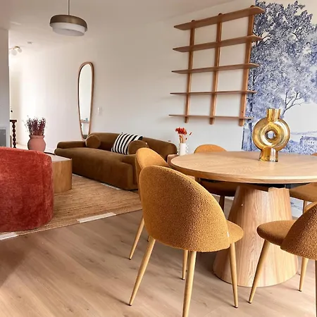 Familial Moderne Apartman *